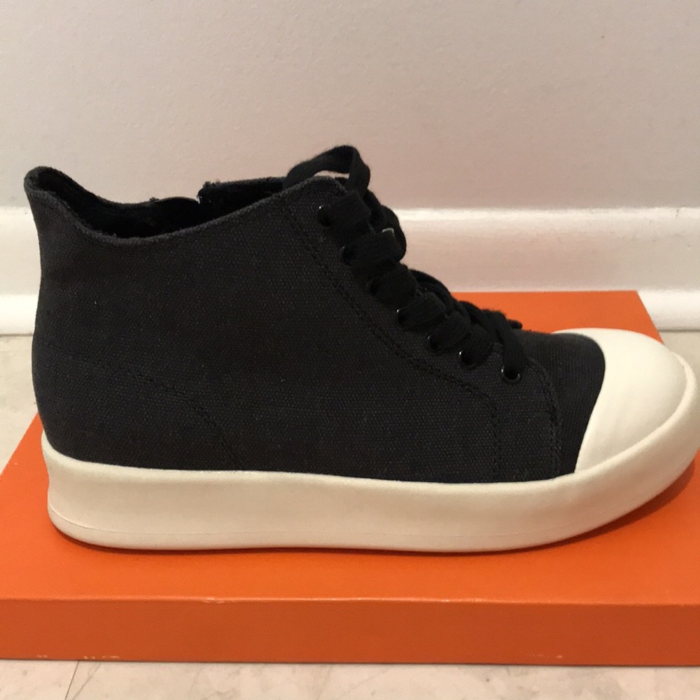 ROCKET DOG Women’s Walt Orchard Canvas Sneaker. Size 7.5 Medium. NIB. Black. - Picture 8 of 12
